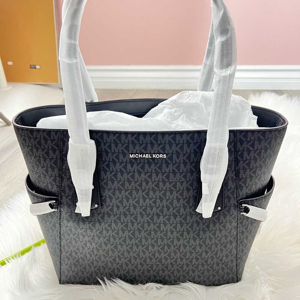 Michael Kors Jet Black Logo bag✨brand new - Picture 11 of 13